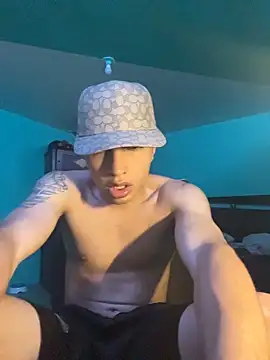 Snapshot of pabonsito chatting on 11/19/25, 02:22 pabonsito online show from 11/19/25, 02:22