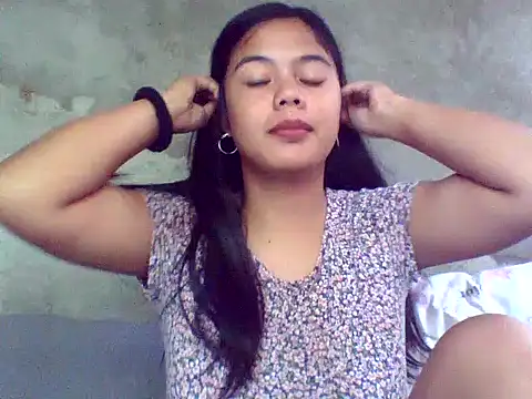 sweet heaven00 online show from 10/23/25, 05:18