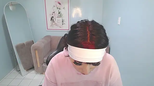 Snapshot of koraa_t chatting on 09/20/25, 03:18 koraa t online show from 09/20/25, 03:18