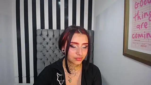 Snapshot of koraa_t chatting on 10/10/25, 08:24 koraa t online show from 10/10/25, 08:24