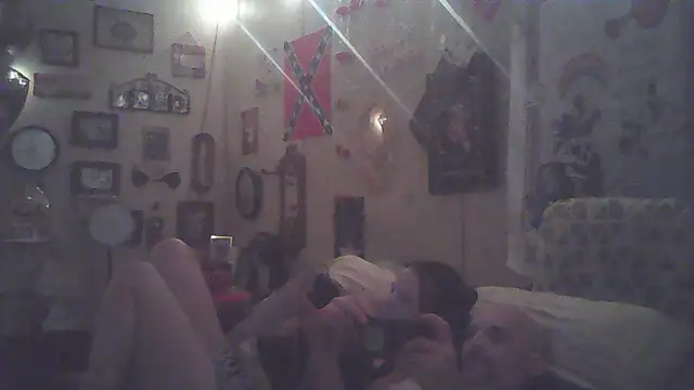 Snapshot of BonnienClyde5421 chatting on 03/16/26, 05:44 BonnienClyde5421 online show from 03/16/26, 05:44