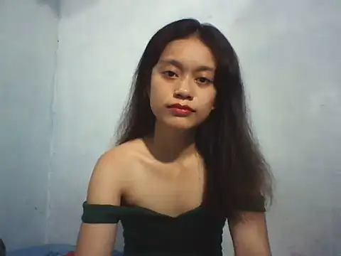 Snapshot of prettymomxoxo chatting on 05/28/26, 05:49 prettymomxoxo online show from 05/28/26, 05:49