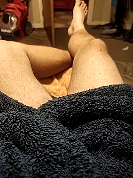 Snapshot of hubbyfun19 chatting on 09/10/25, 06:02 hubbyfun19 online show from 09/10/25, 06:02