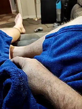 Snapshot of hubbyfun19 chatting on 03/12/26, 05:57 hubbyfun19 online show from 03/12/26, 05:57