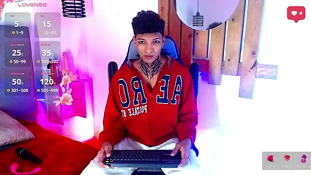 Rick Wade online show from 12/04/25, 01:09