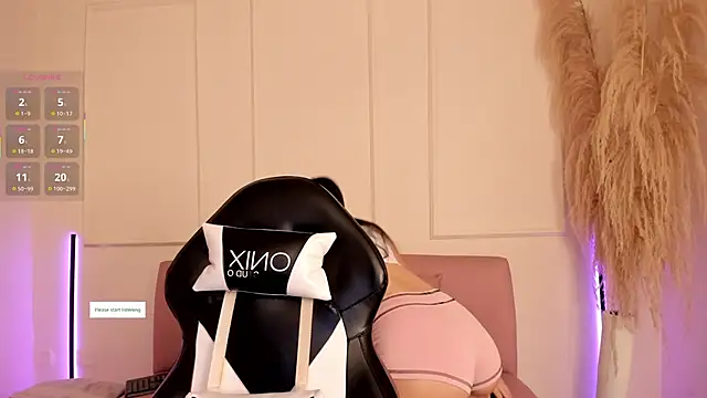 Lilily lv online show from 09/17/25, 12:18