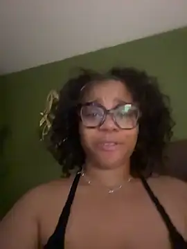 caramel  cremes online show from 05/11/26, 02:39