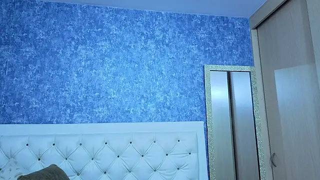 yulissa girls online show from 09/25/25, 06:00