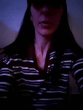 Snapshot of sweetsinxxx chatting on 11/01/25, 04:58 sweetsinxxx online show from 11/01/25, 04:58