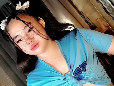 ursexy ceciliaxx online show from 10/19/25, 04:07