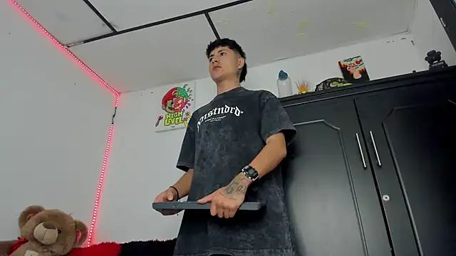 Mateo Escobar online show from 11/02/25, 08:00