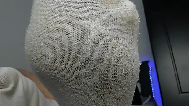 Snapshot of Mateo_Escobar chatting on 12/01/25, 08:19 Mateo Escobar online show from 12/01/25, 08:19