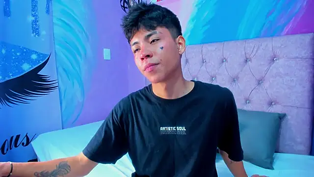 MaxiWildd online show from 04/11/26, 01:15