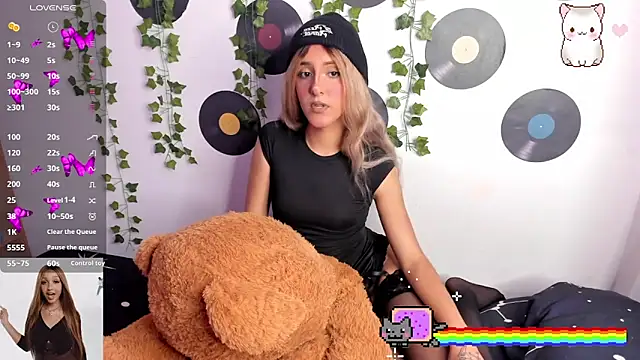 Amy Moonlight online show from 09/28/25, 10:04