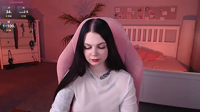 Snapshot of Michela_Fruet chatting on 10/20/25, 01:06 Michela Fruet online show from 10/20/25, 01:06