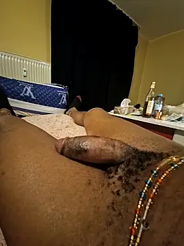 solofe19 online show from 02/10/26, 04:38