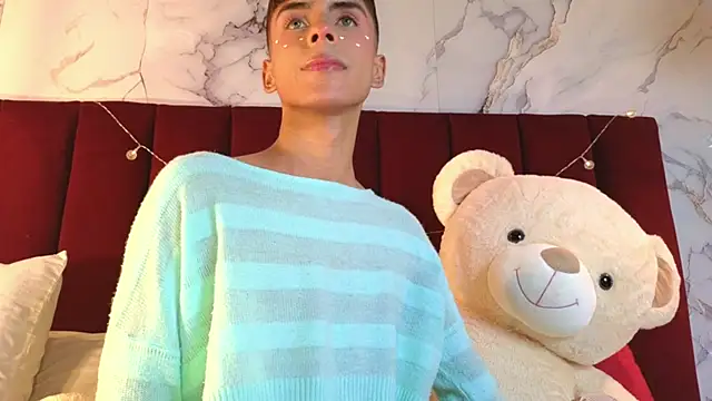 PrincePoppy online show from 10/02/25, 08:38