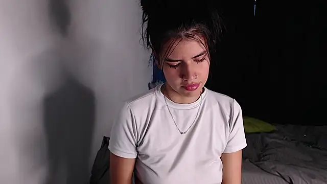 9Sophie Rosse online show from 11/15/25, 04:36