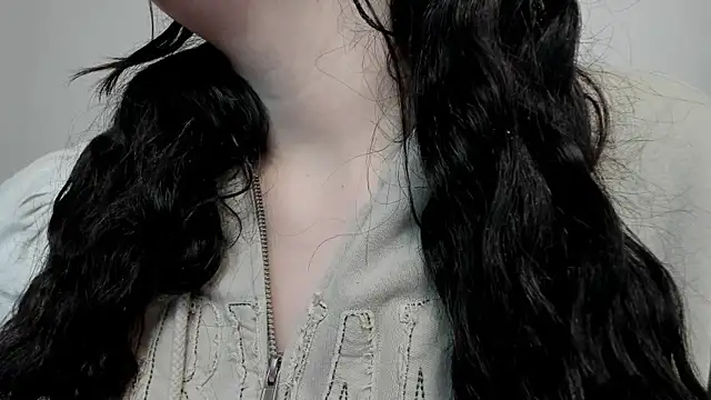 snow doll online show from 10/22/25, 03:23