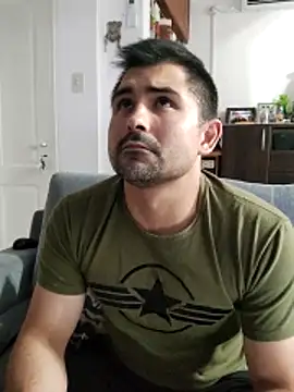 Bradd 32 online show from 12/20/25, 02:18