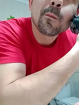 Snapshot of Bradd_32 chatting on 06/02/26, 11:34 Bradd 32 online show from 06/02/26, 11:34