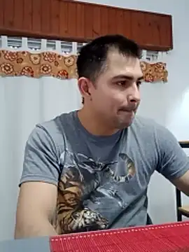 Snapshot of Bradd_32 chatting on 06/16/26, 11:35 Bradd 32 online show from 06/16/26, 11:35
