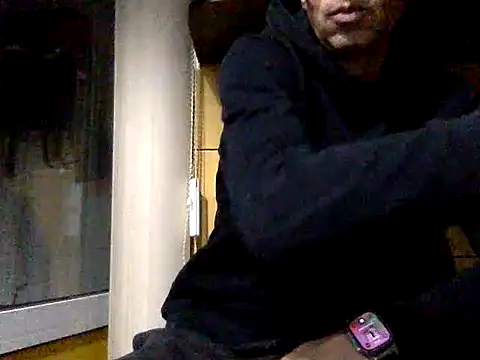 Snapshot of adiluci1 chatting on 11/03/25, 06:42 adiluci1 online show from 11/03/25, 06:42