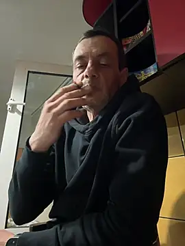 Snapshot of adiluci1 chatting on 03/28/26, 05:45 adiluci1 online show from 03/28/26, 05:45