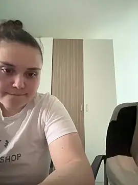 FemmeAffair online show from 02/05/26, 07:29