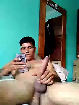 frankitocam4 online show from 03/06/26, 05:31