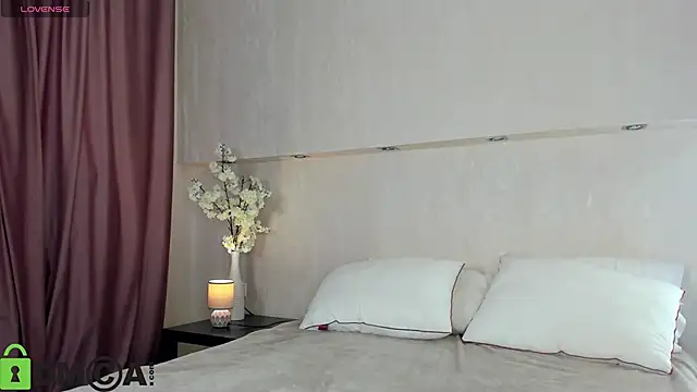 Snapshot of Adelina_Bliss chatting on 05/29/26, 10:57 Adelina Bliss online show from 05/29/26, 10:57