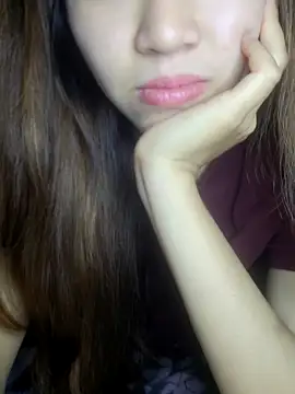 Snapshot of Zara_chuan chatting on 10/27/25, 01:31 Zara chuan online show from 10/27/25, 01:31
