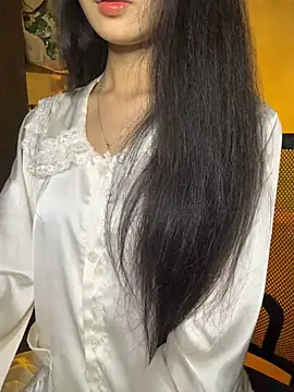 Nhinhi18 online show from 11/23/25, 02:50