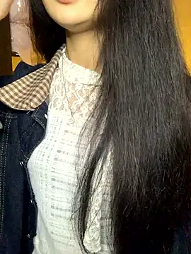 Nhinhi18 online show from 01/17/26, 04:11