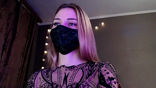 Iris lave online show from 01/14/26, 03:39