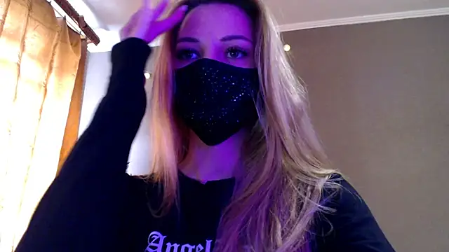 Iris lave online show from 04/10/26, 11:59