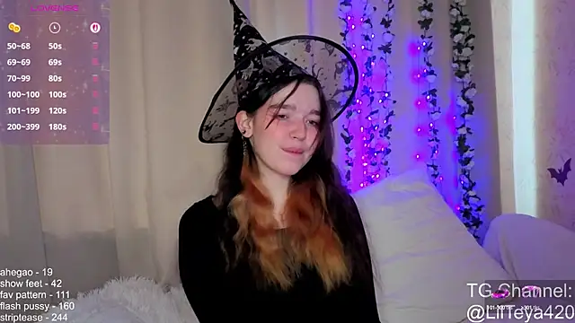 little Teya online show from 10/14/25, 09:54