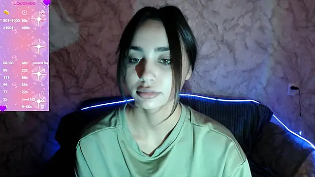 Snapshot of ChocolateKity chatting on 09/29/25, 02:49 ChocolateKity online show from 09/29/25, 02:49