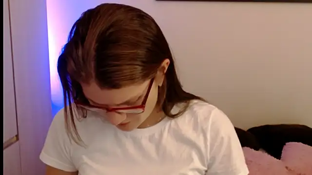 Snapshot of Camila-ventura chatting on 06/11/26, 01:09 Camila-ventura online show from 06/11/26, 01:09