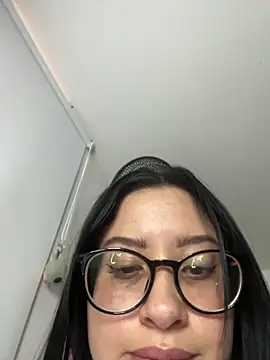 lucy grey25 online show from 02/24/26, 05:33