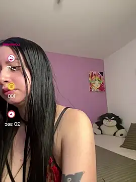 Snapshot of lucy_grey25 chatting on 07/30/26, 05:45 lucy grey25 online show from 07/30/26, 05:45