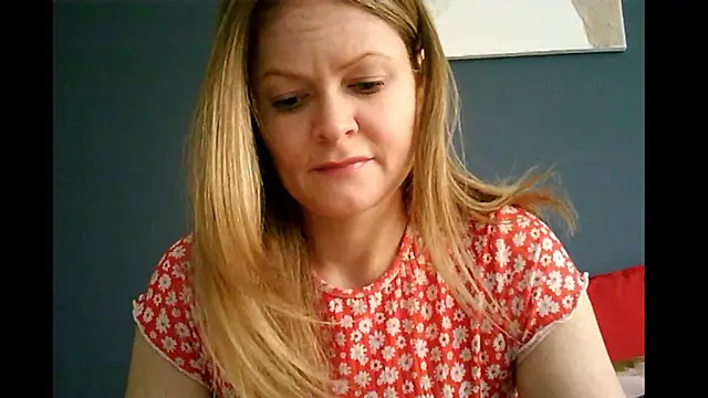 Snapshot of Ginger-bb chatting on 03/17/26, 07:01 Ginger-bb online show from 03/17/26, 07:01