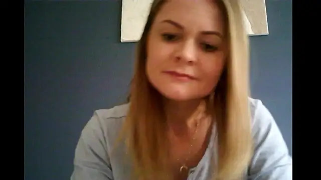 Snapshot of Ginger-bb chatting on 03/25/26, 06:52 Ginger-bb online show from 03/25/26, 06:52