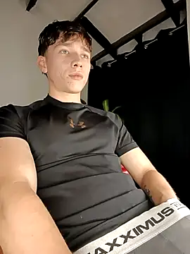 Logan sixxer online show from 09/17/25, 10:55