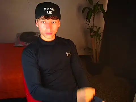 Logan sixxer online show from 10/03/25, 05:21