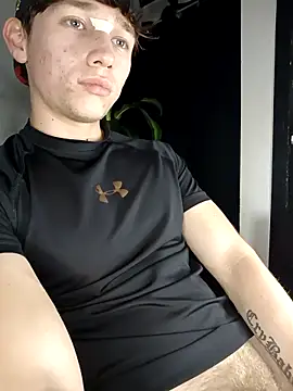 Snapshot of Logan_sixxer chatting on 11/13/25, 10:41 Logan sixxer online show from 11/13/25, 10:41