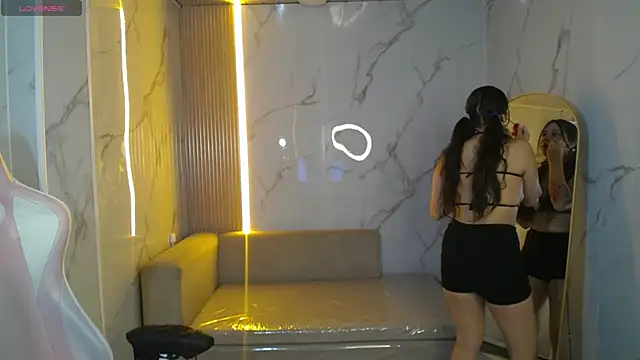  Mia sweet b online show from 10/17/25, 12:52