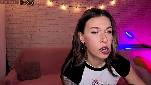 Snapshot of ReginaFoXXXy chatting on 09/13/25, 11:32 ReginaFoXXXy online show from 09/13/25, 11:32