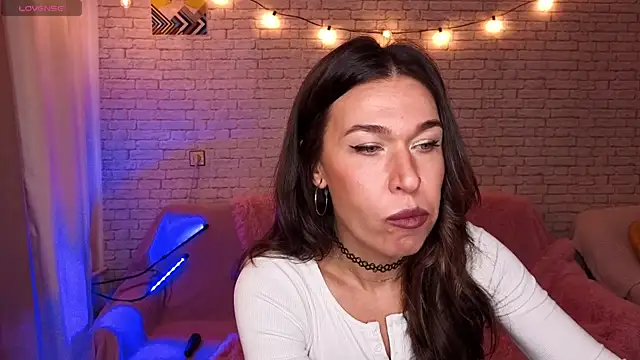 Snapshot of ReginaFoXXXy chatting on 10/28/25, 12:30 ReginaFoXXXy online show from 10/28/25, 12:30