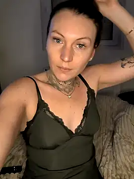 Snapshot of monsieuretmada1 chatting on 11/01/25, 07:32 monsieuretmada1 online show from 11/01/25, 07:32